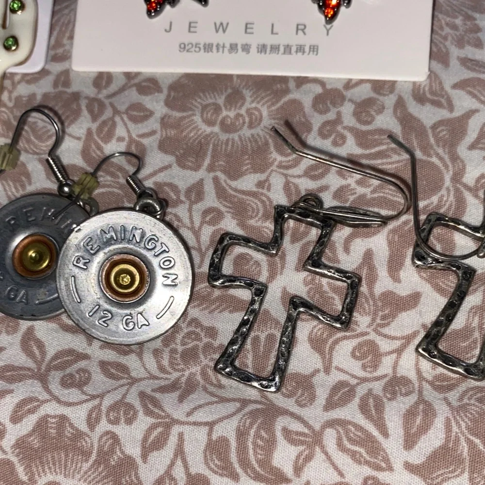 Earring bundle - Picture 6 of 8